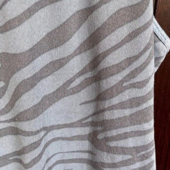Live Love Lounge Zebra Print Karen Neuburger Tank Top Shirt Size Medium Blue - Picture 7 of 8